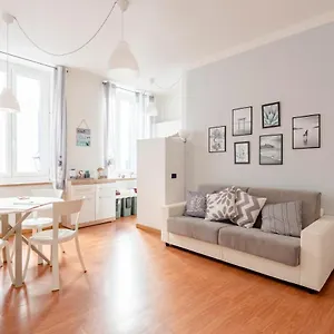 Appartement Mazzini 12 Very With Private Garage, Air Conditioning, Wifi, Just 50 Meters From The, Rapallo